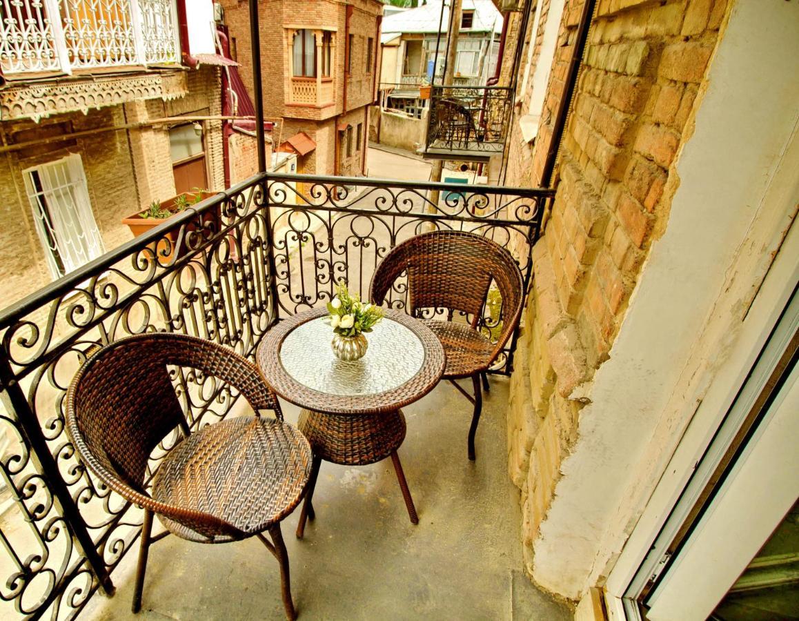 Old Tbilisi Gate Hotell Exteriör bild